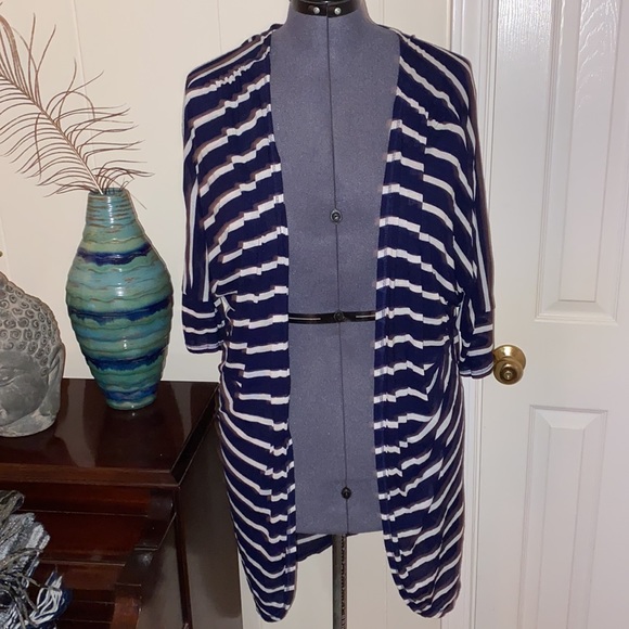 Zara Lightweight Stripe Coverup - Picture 4 of 10